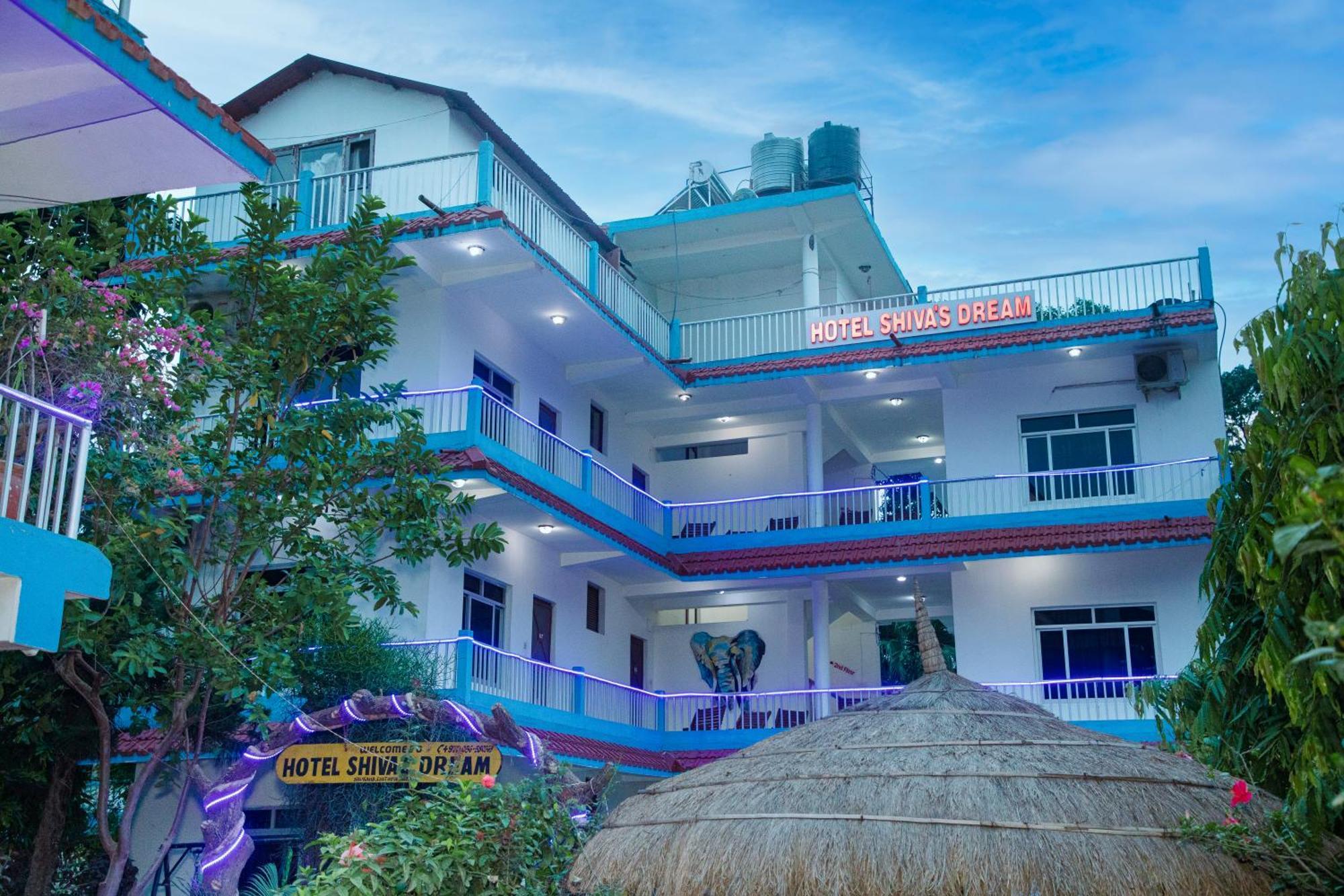 Hotel Shiva'S Dream Sauraha Extérieur photo
