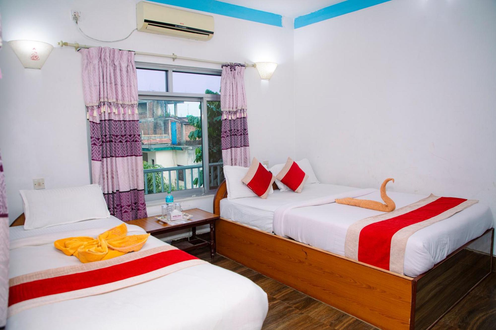 Hotel Shiva'S Dream Sauraha Extérieur photo